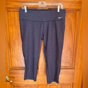 Nike Dri-Fit Capri Work Out Exercise Leggings, Dusty Purple, Large